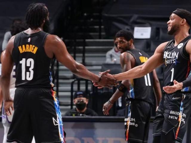 围绕三条主 围绕三条主