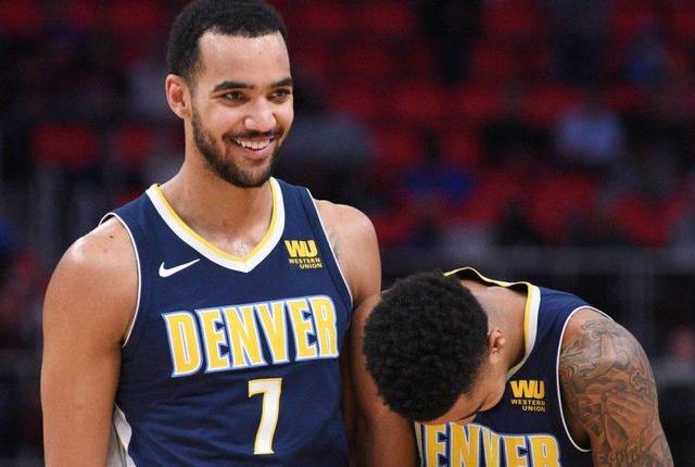 回撤并重 回撤并重