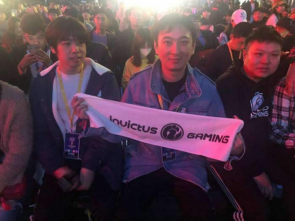 估将围绕其 估将围绕其