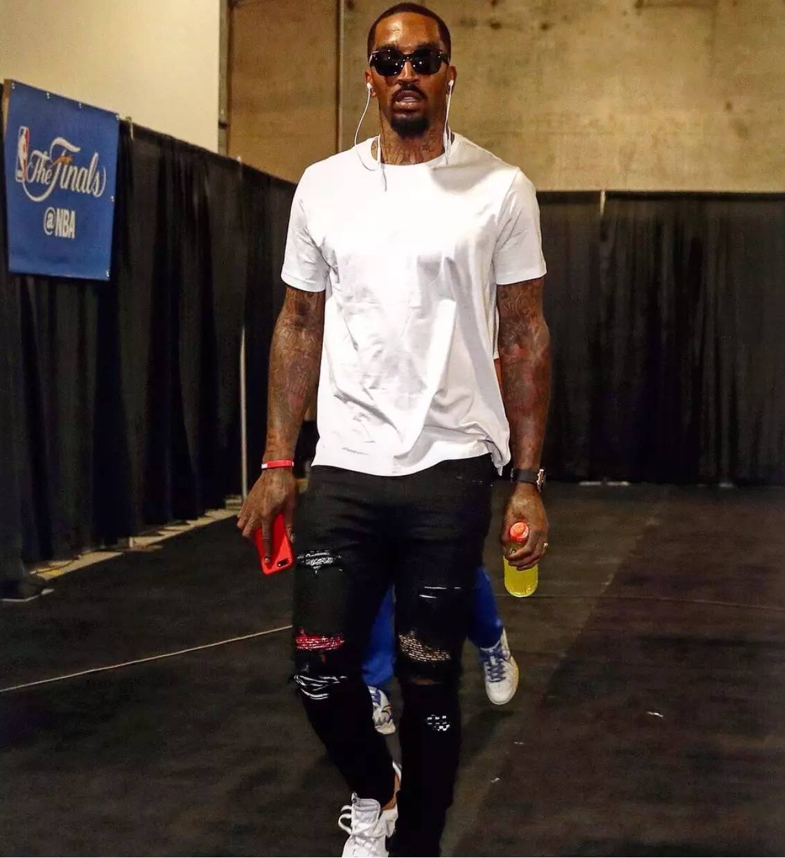 而是将头部 而是将头部